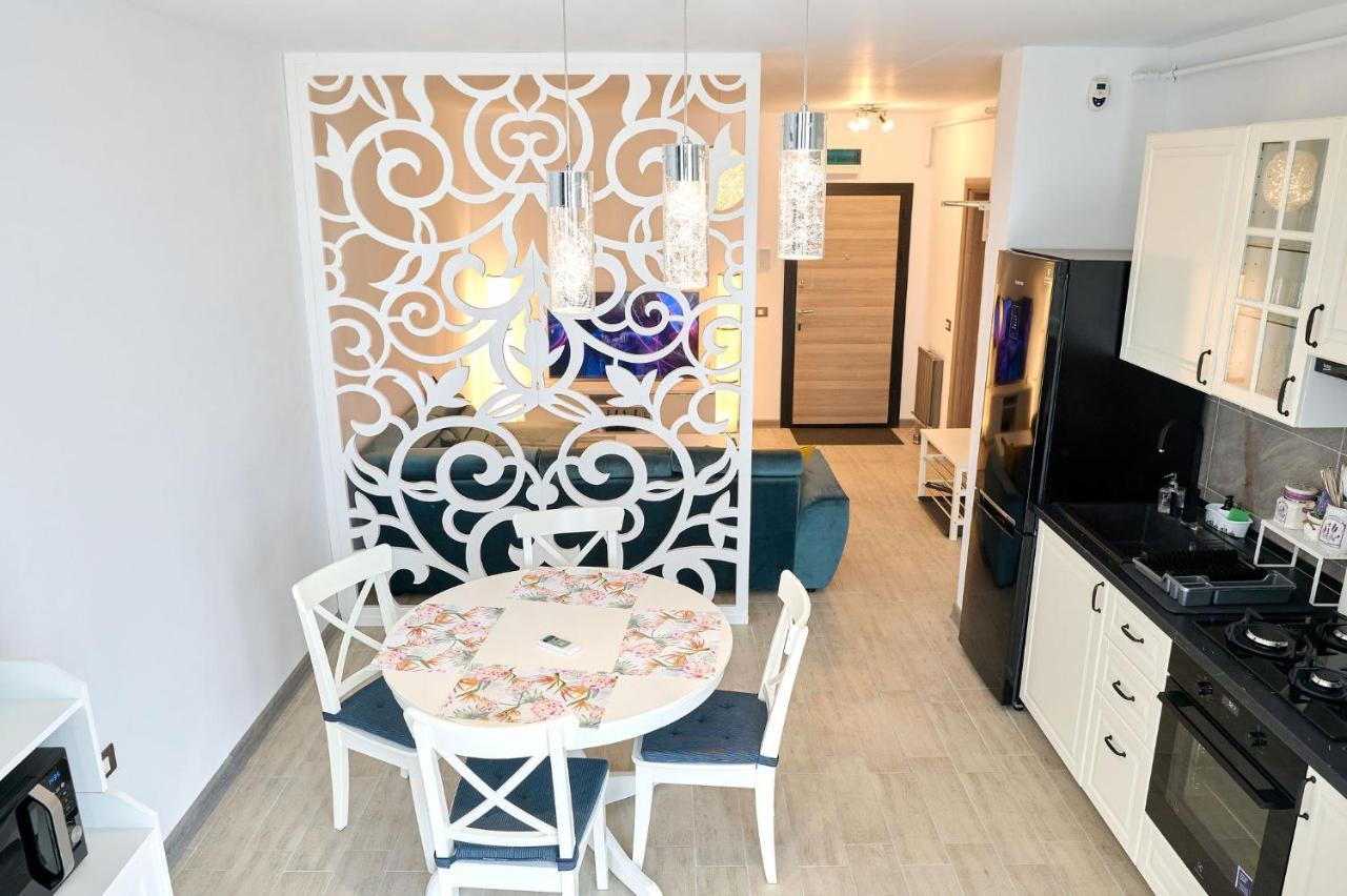 Provence Apartment In Spa N Pool Resort Mamaia Luaran gambar